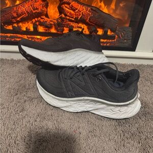 NEW BALANCE WOMEN FRESH FOAM X MORE v4